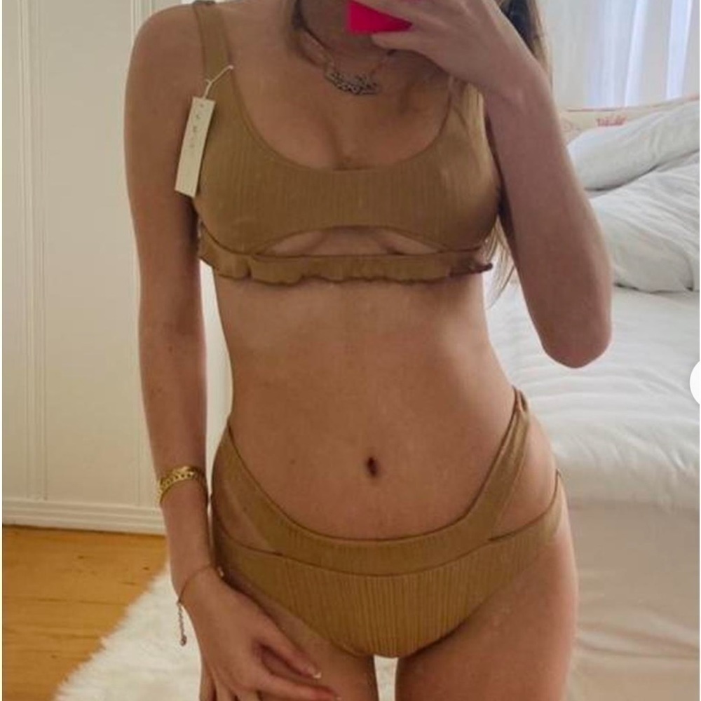 Aro swim suit small